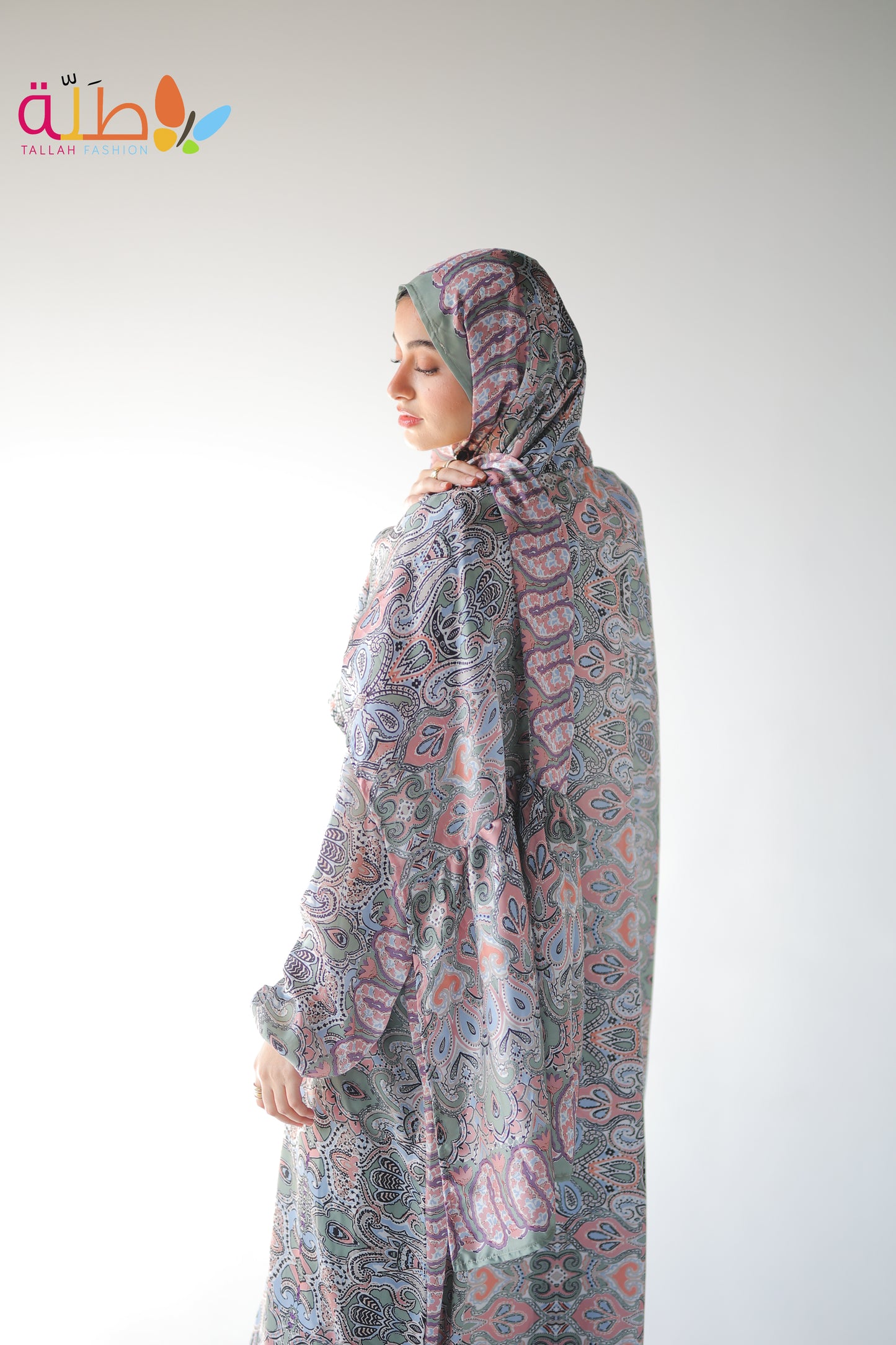 Isdal Satin - pink & green pattern