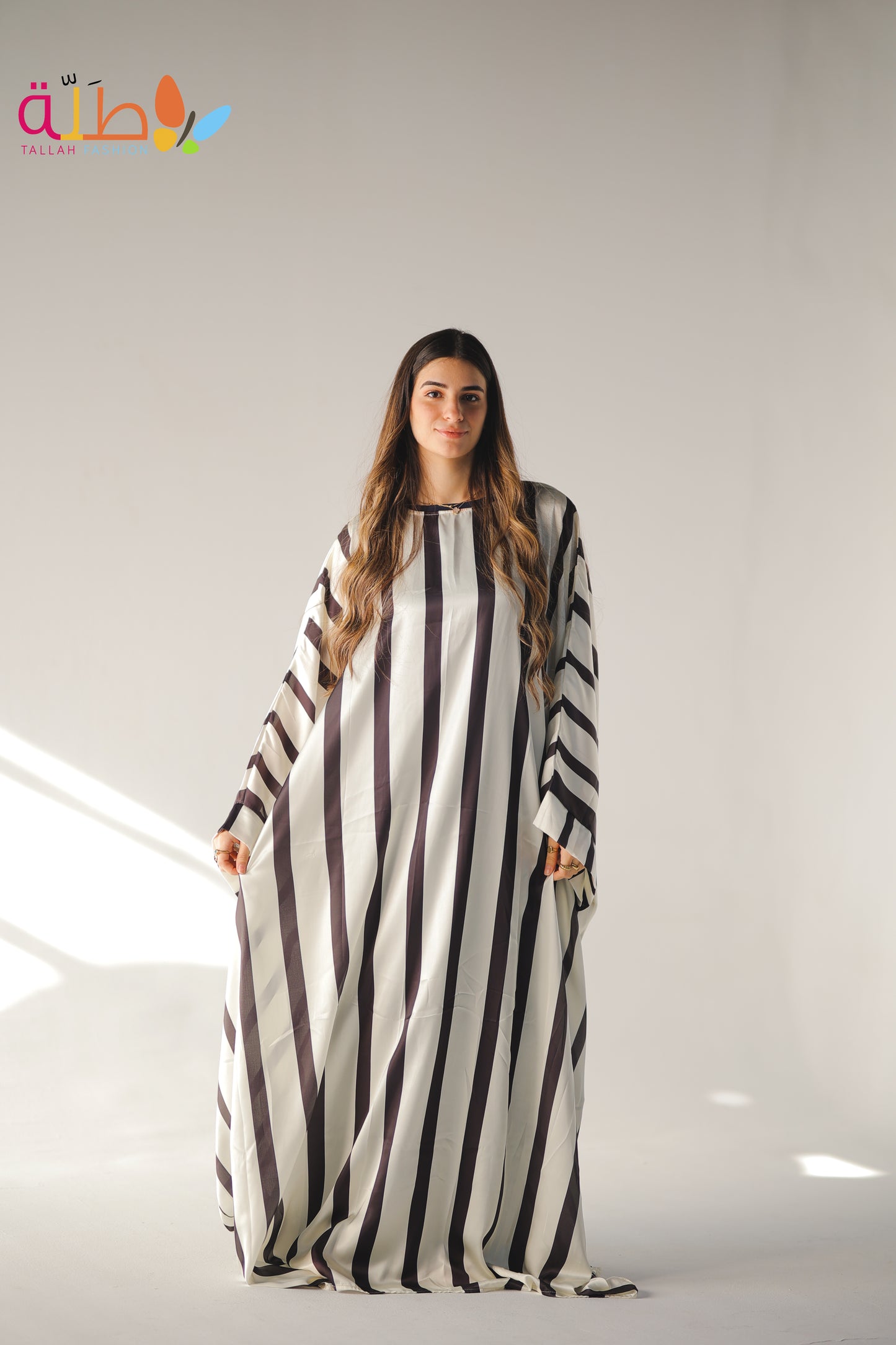 Malhafa Satin - off white & black