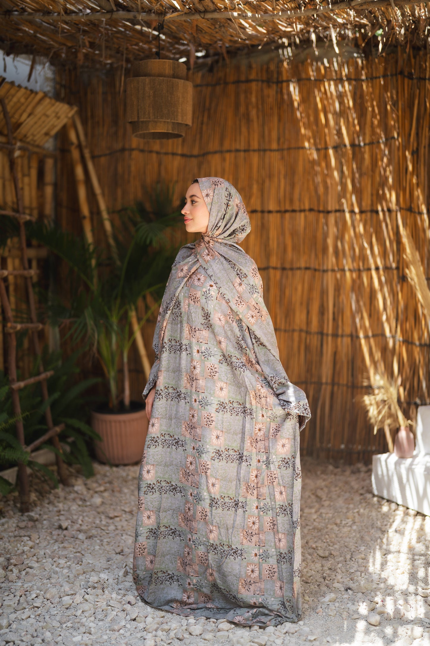 Isdal viscose - lightdark blossom
