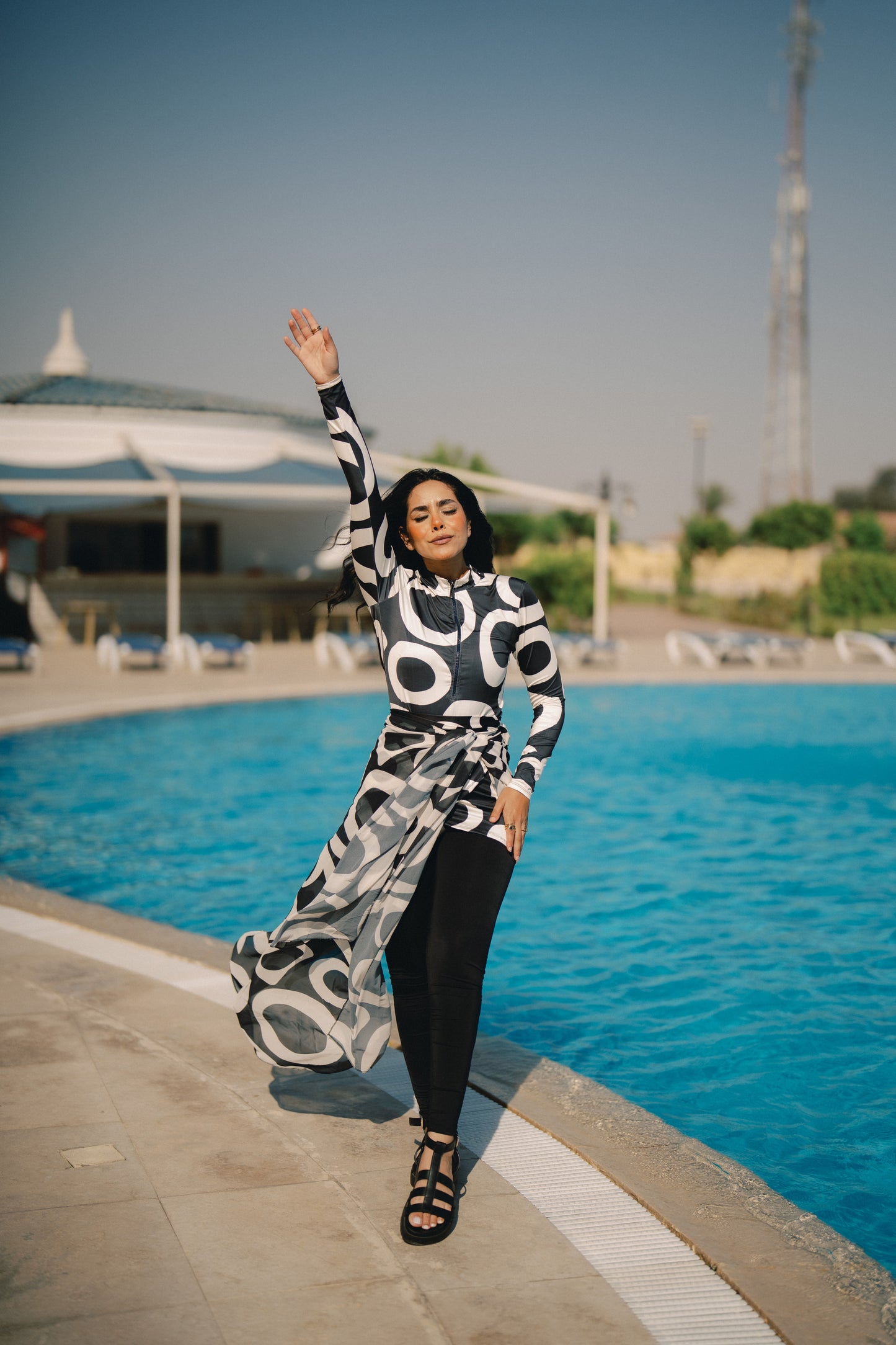 Burkini - black & white circles