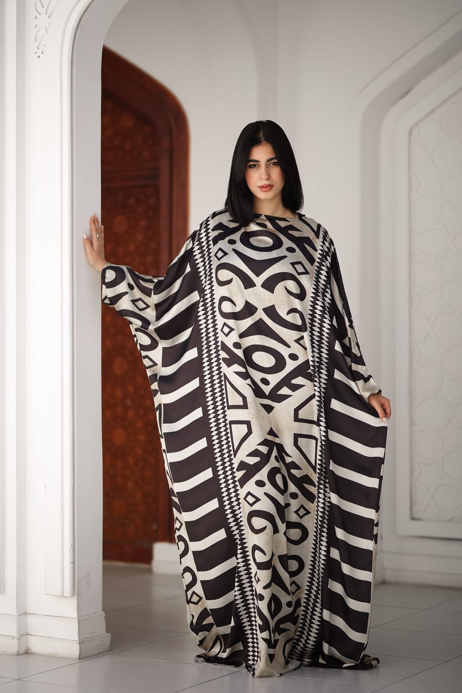 malhafa - cream & black