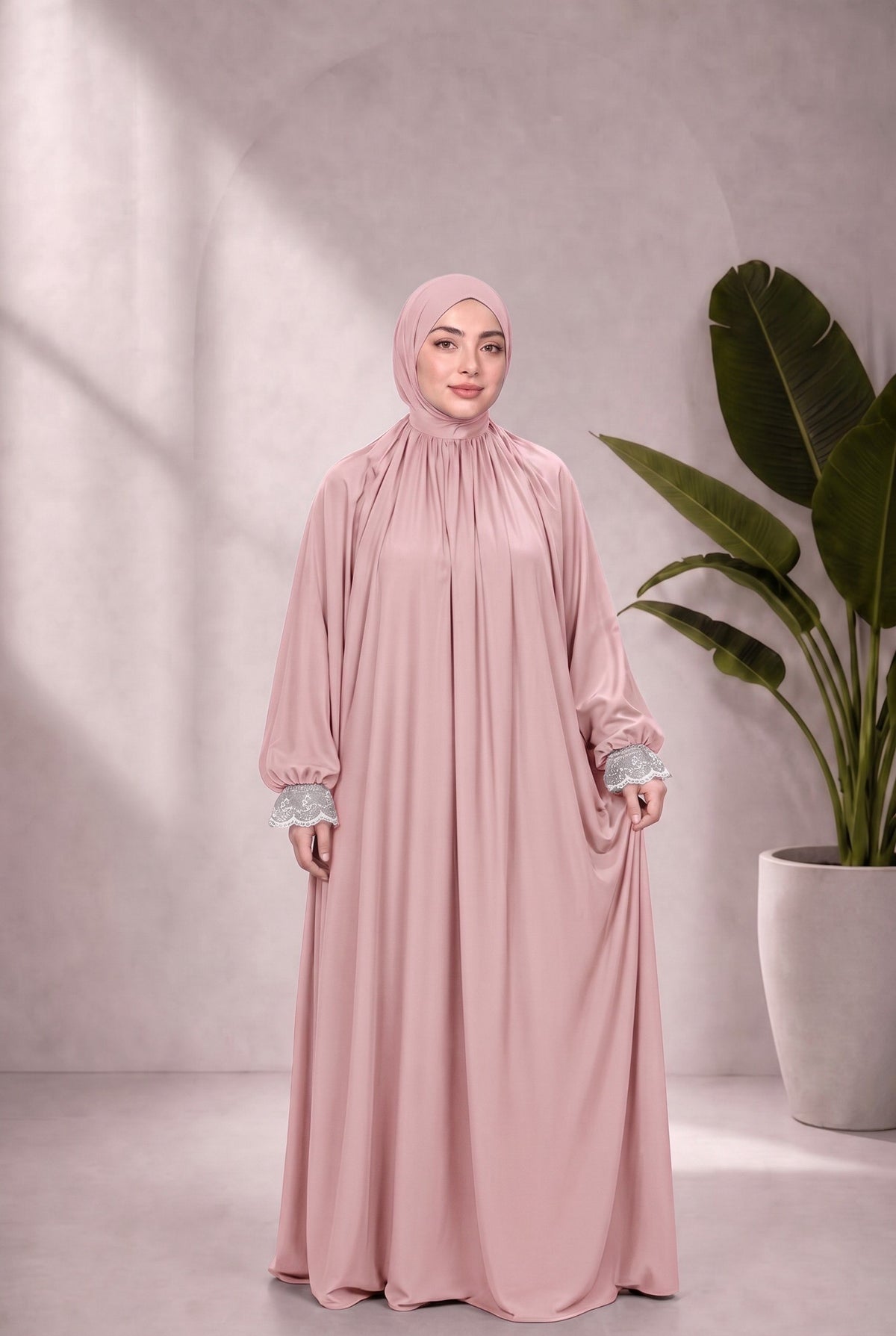 Indonesian Isdal — CY — Dusty pink, lace cuff trim