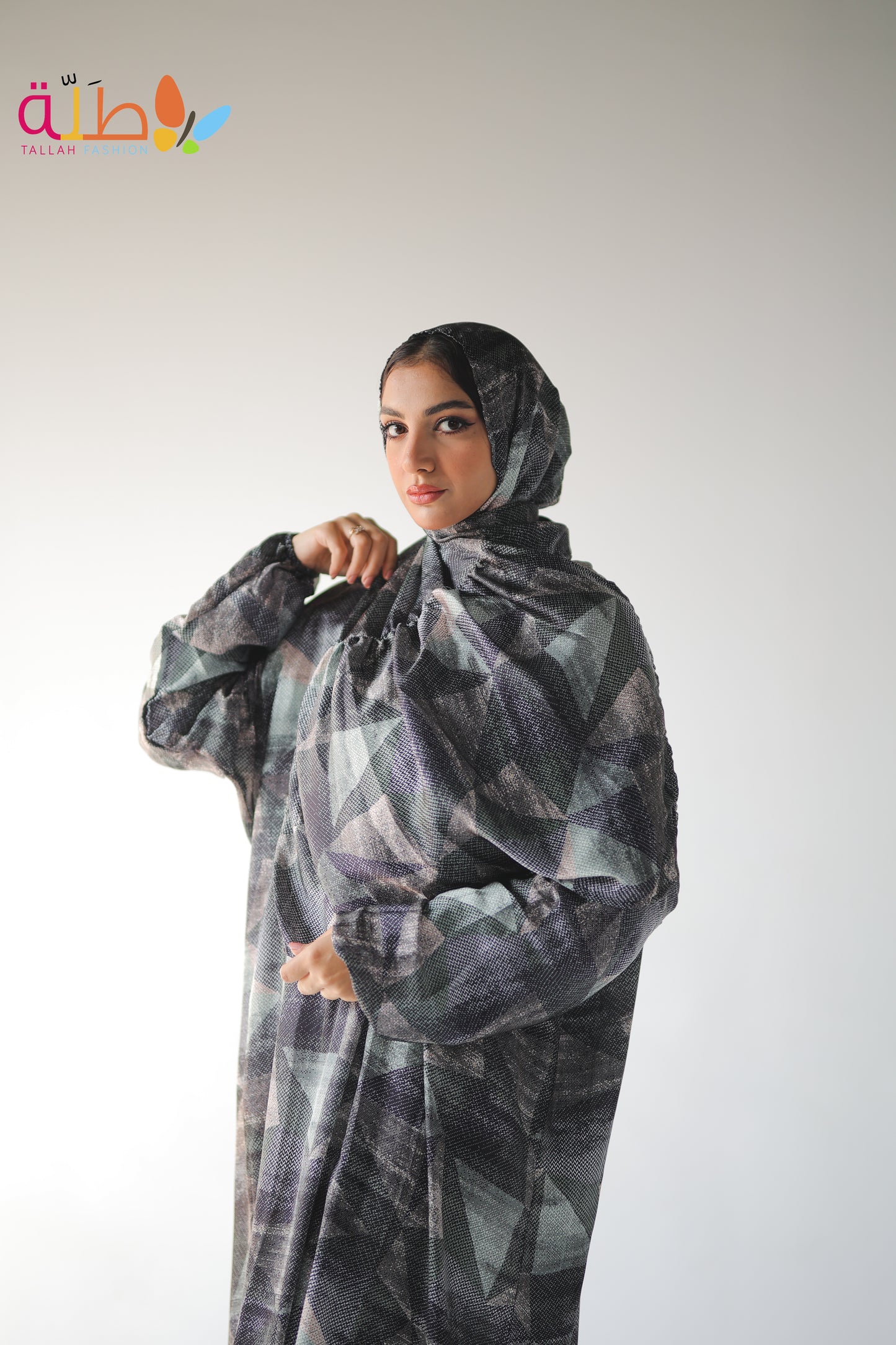 Esdal Satin - black shades