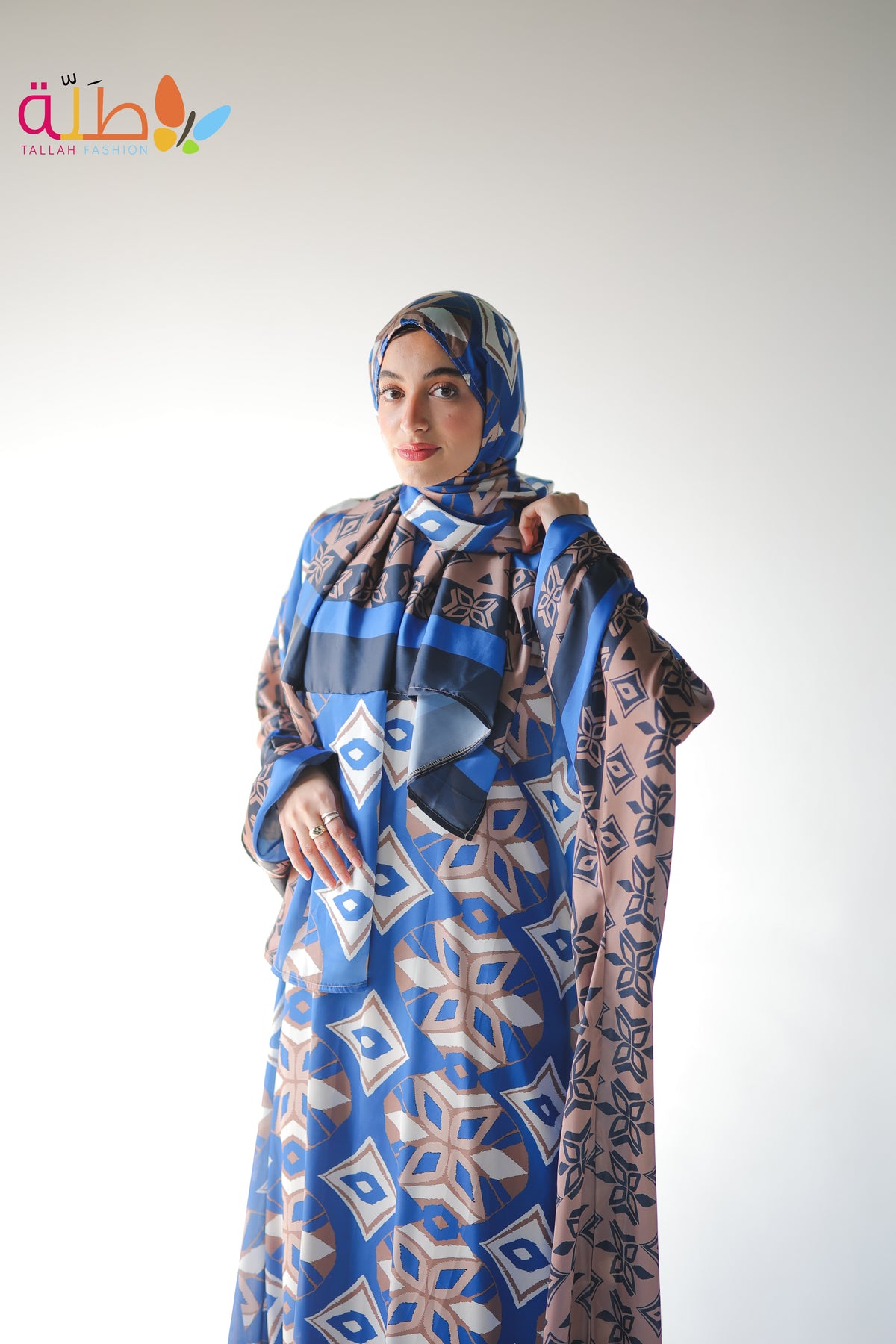 Malhafa Satin - blue & brown pattern