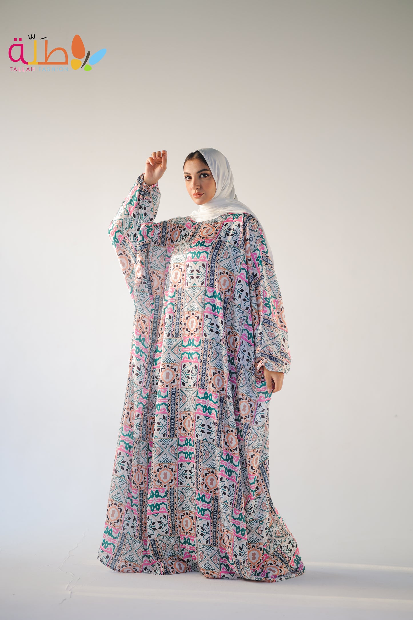 Malhafa Satin - white & pink pattern