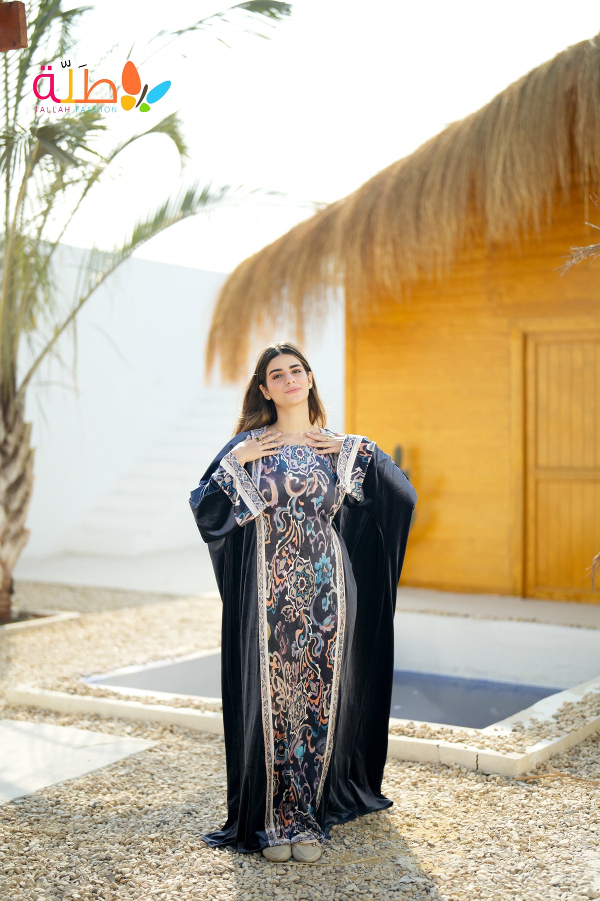 Malhafa - Dark grey center design