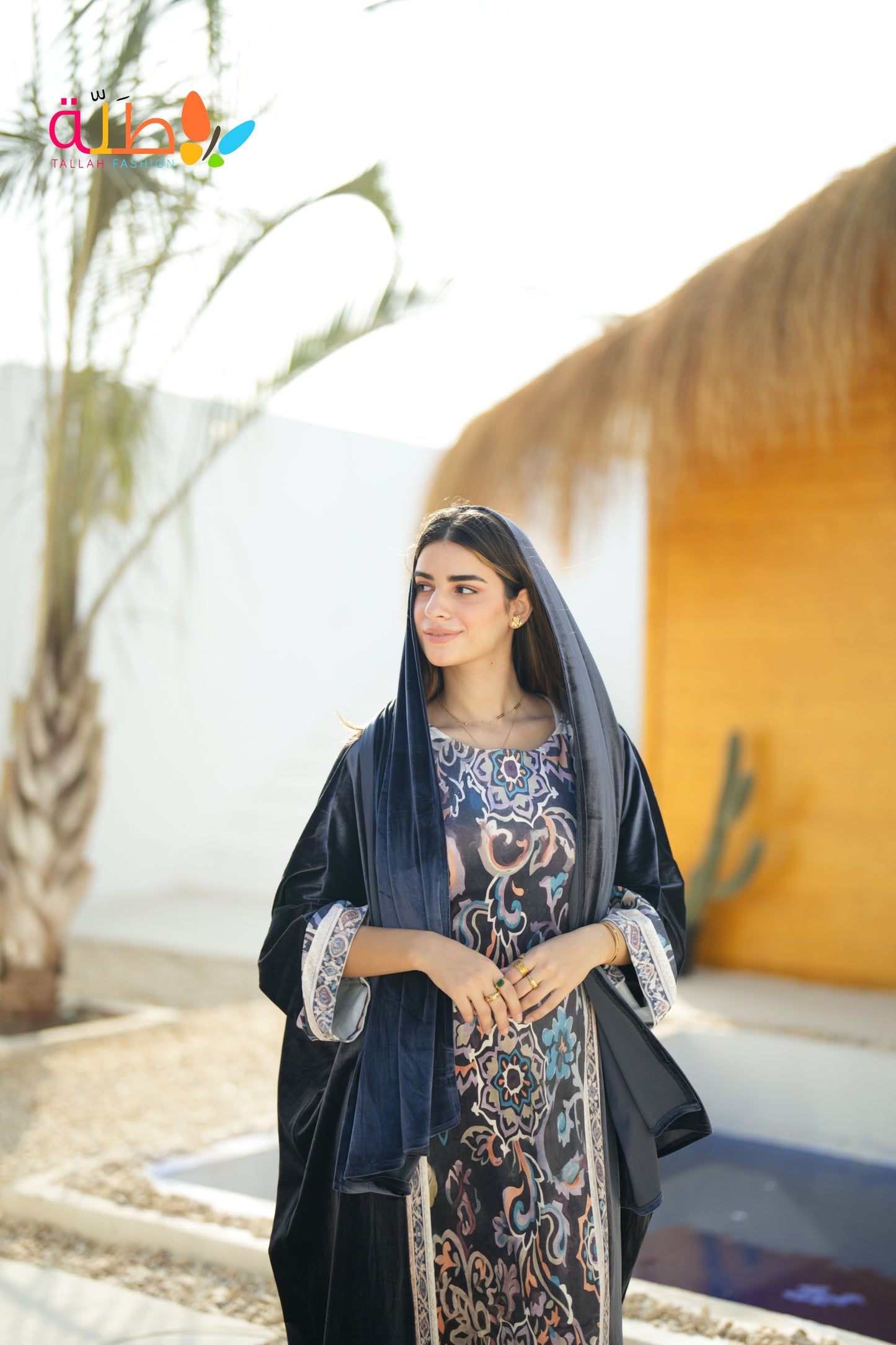 Malhafa - Dark grey center design