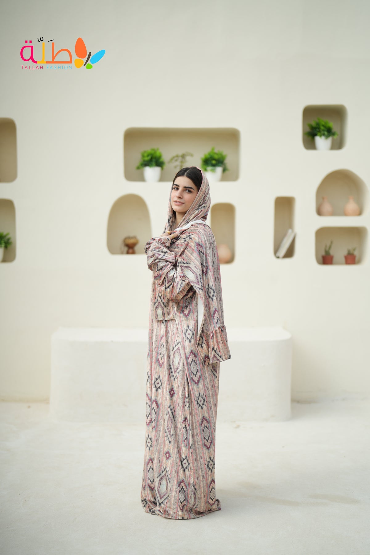 Isdal — Velvet — Beige & brown, geometric print