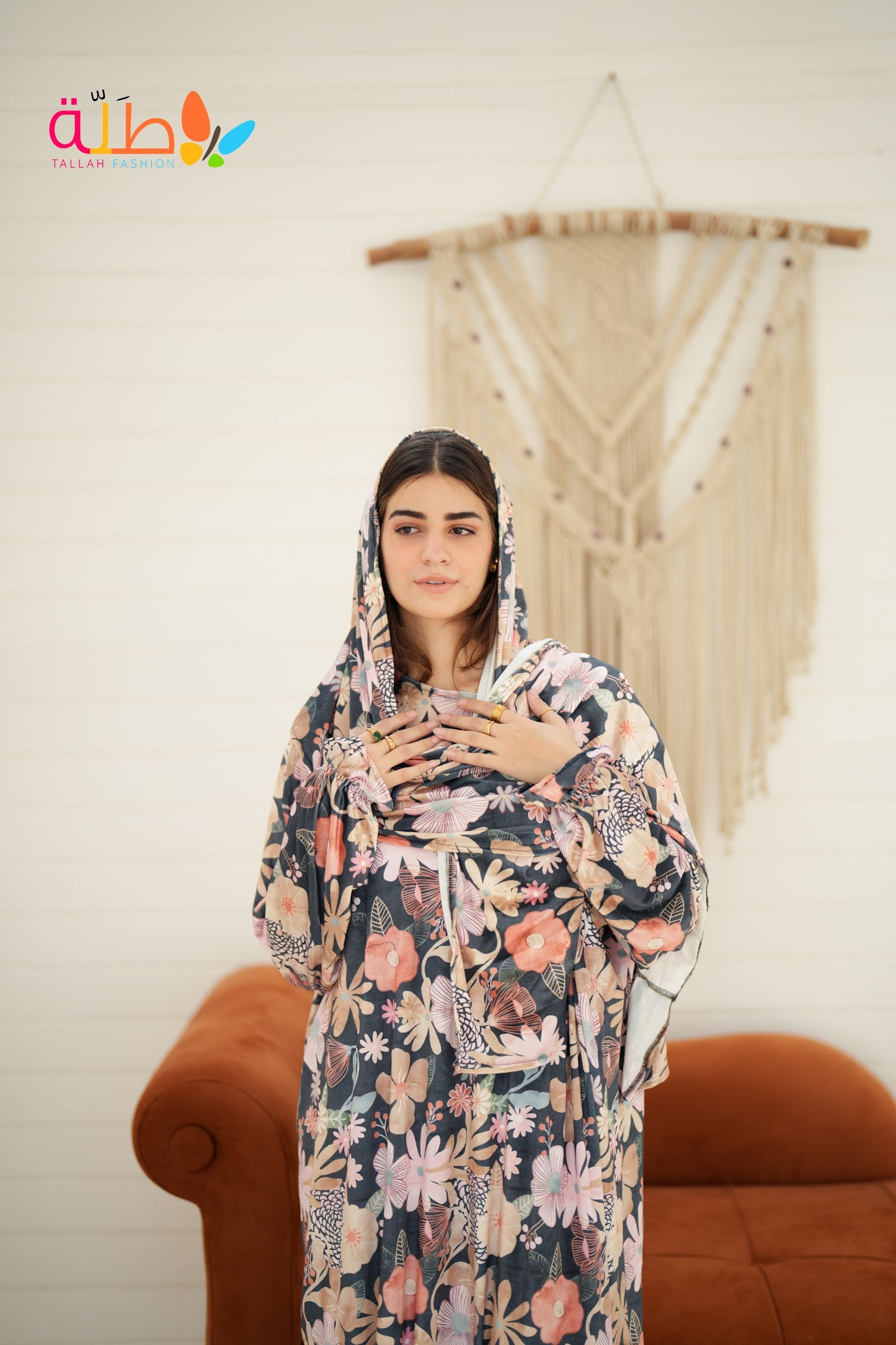 Isdal - Colorful floral pattern