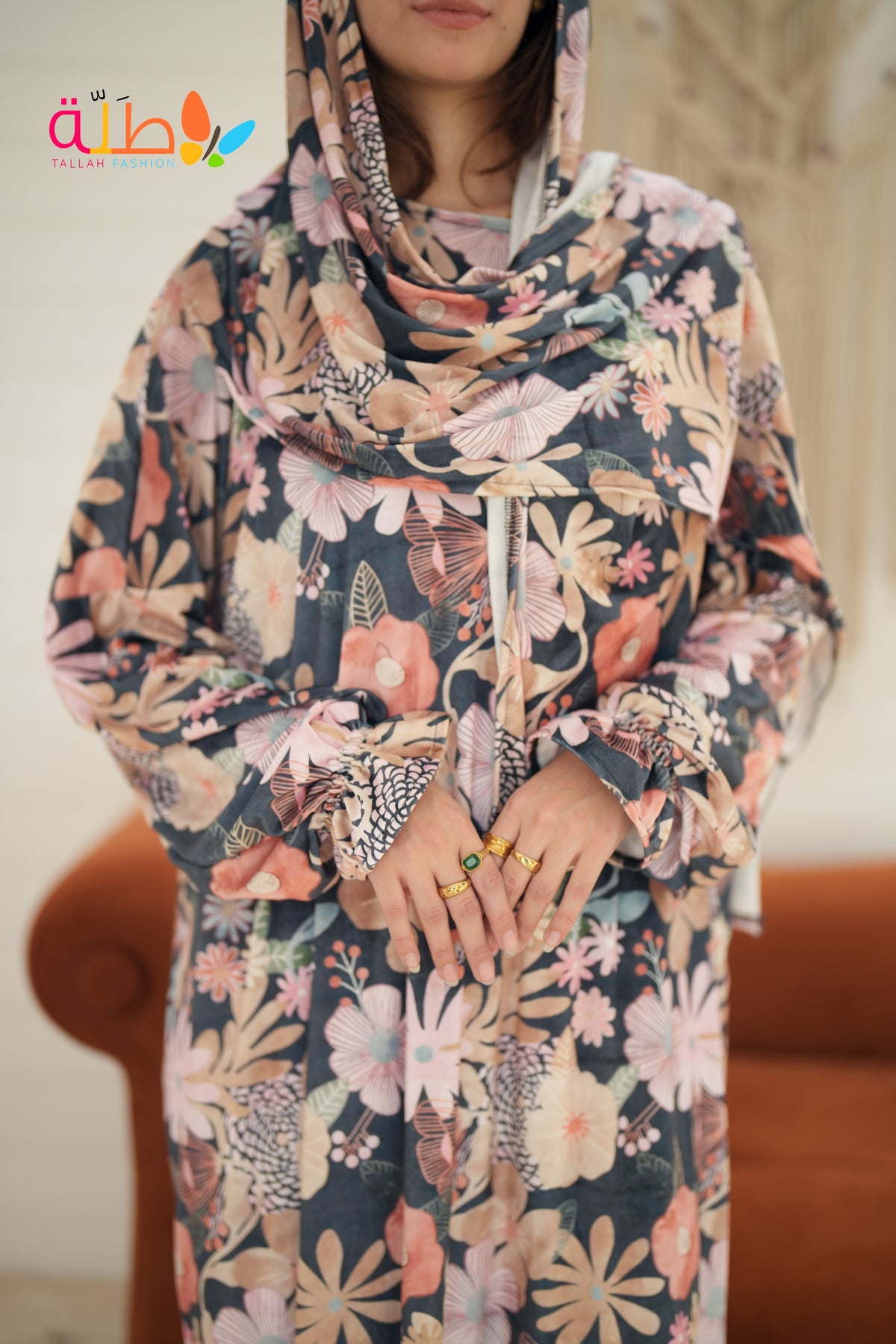 Isdal — Velvet — Multicolour, floral print
