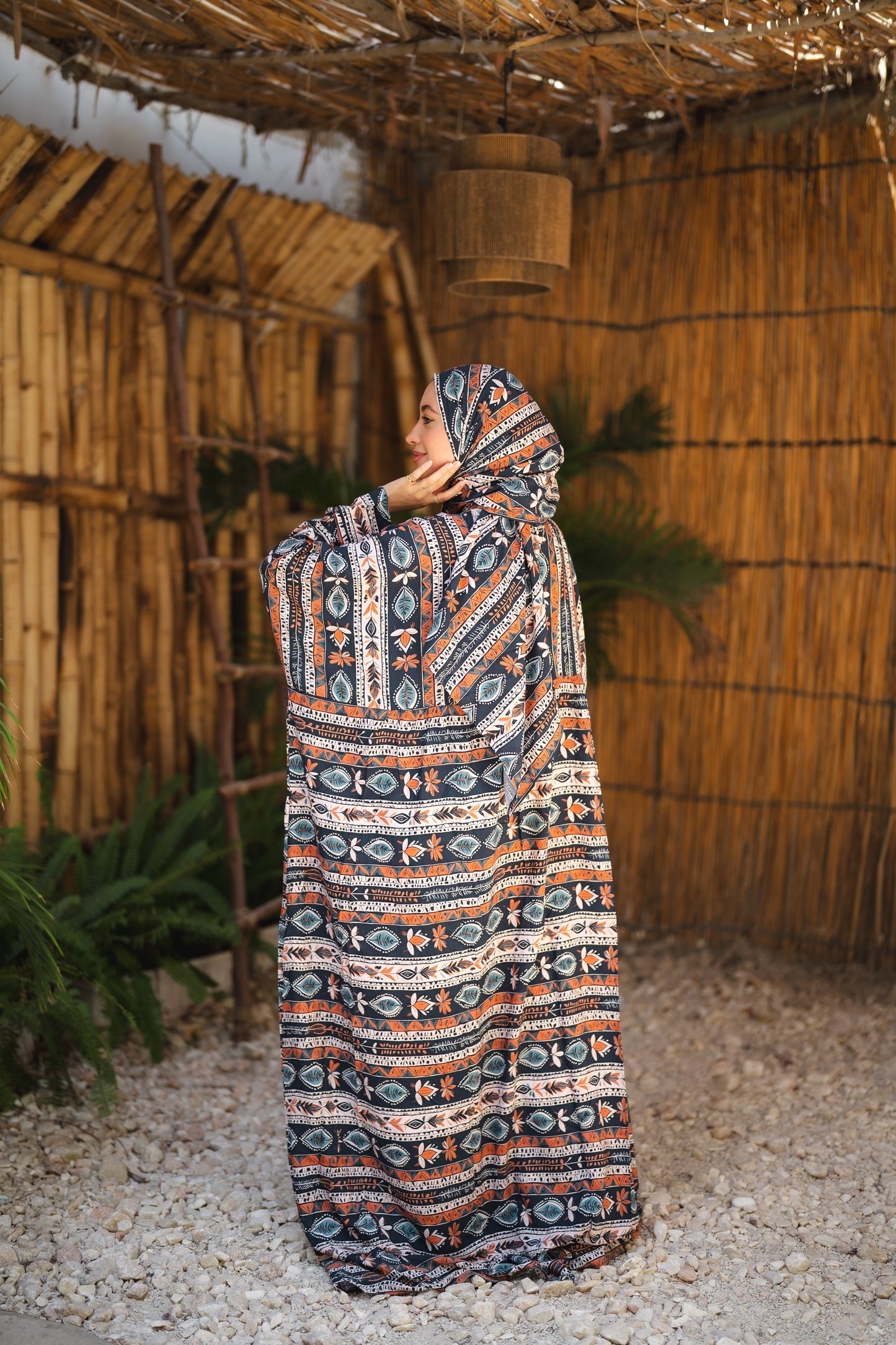 Isdal viscose - orange flowers
