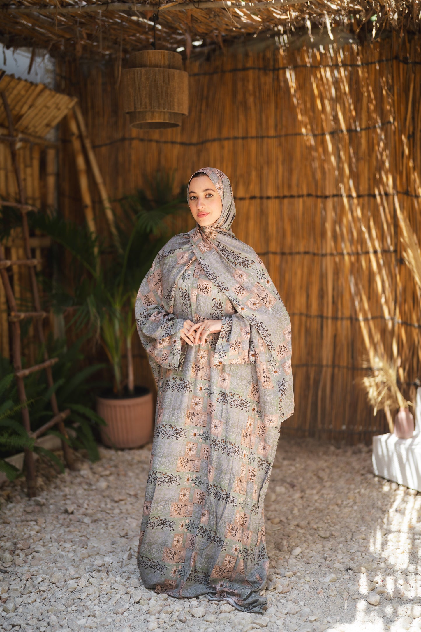 Isdal viscose - lightdark blossom