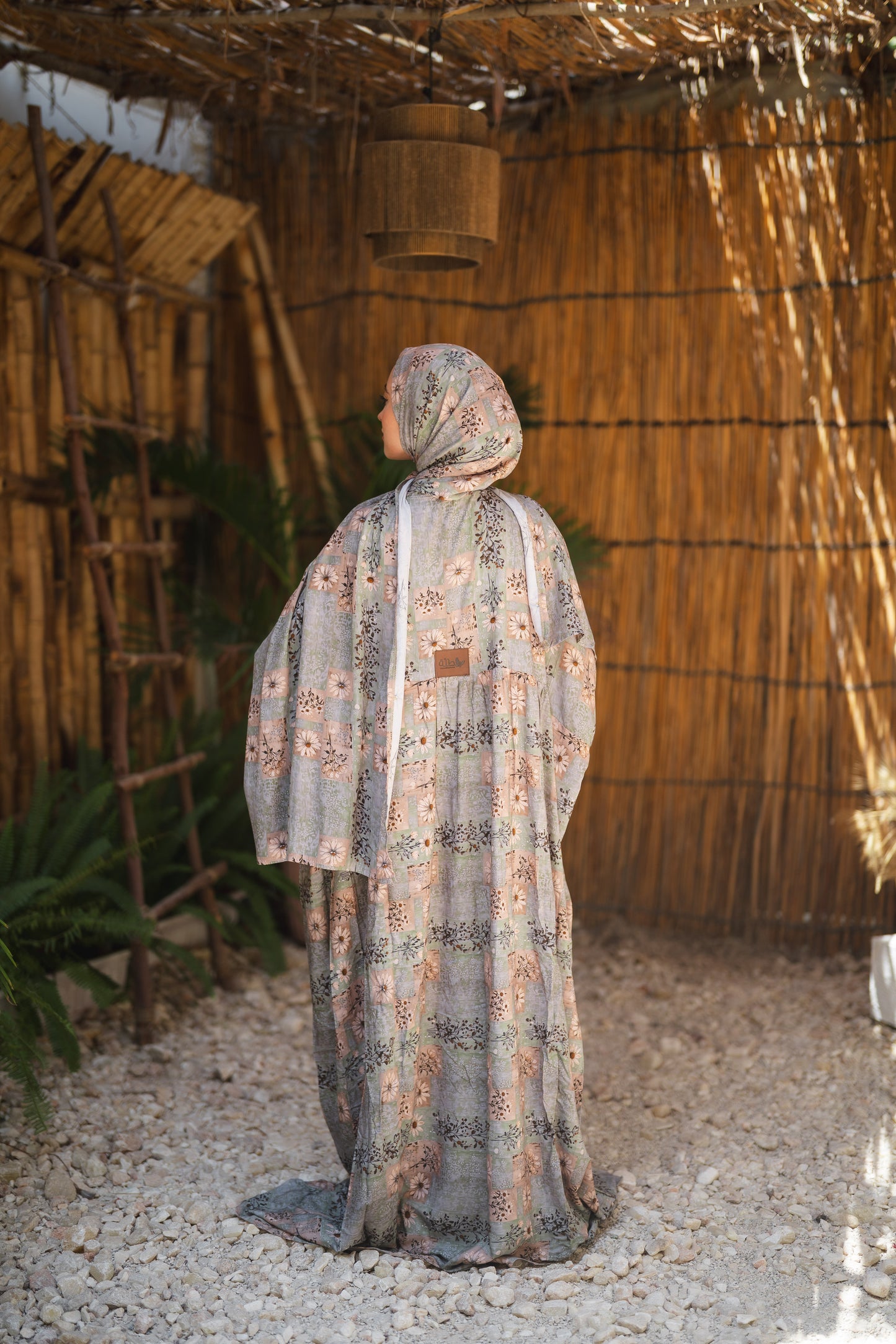 Isdal viscose - lightdark blossom