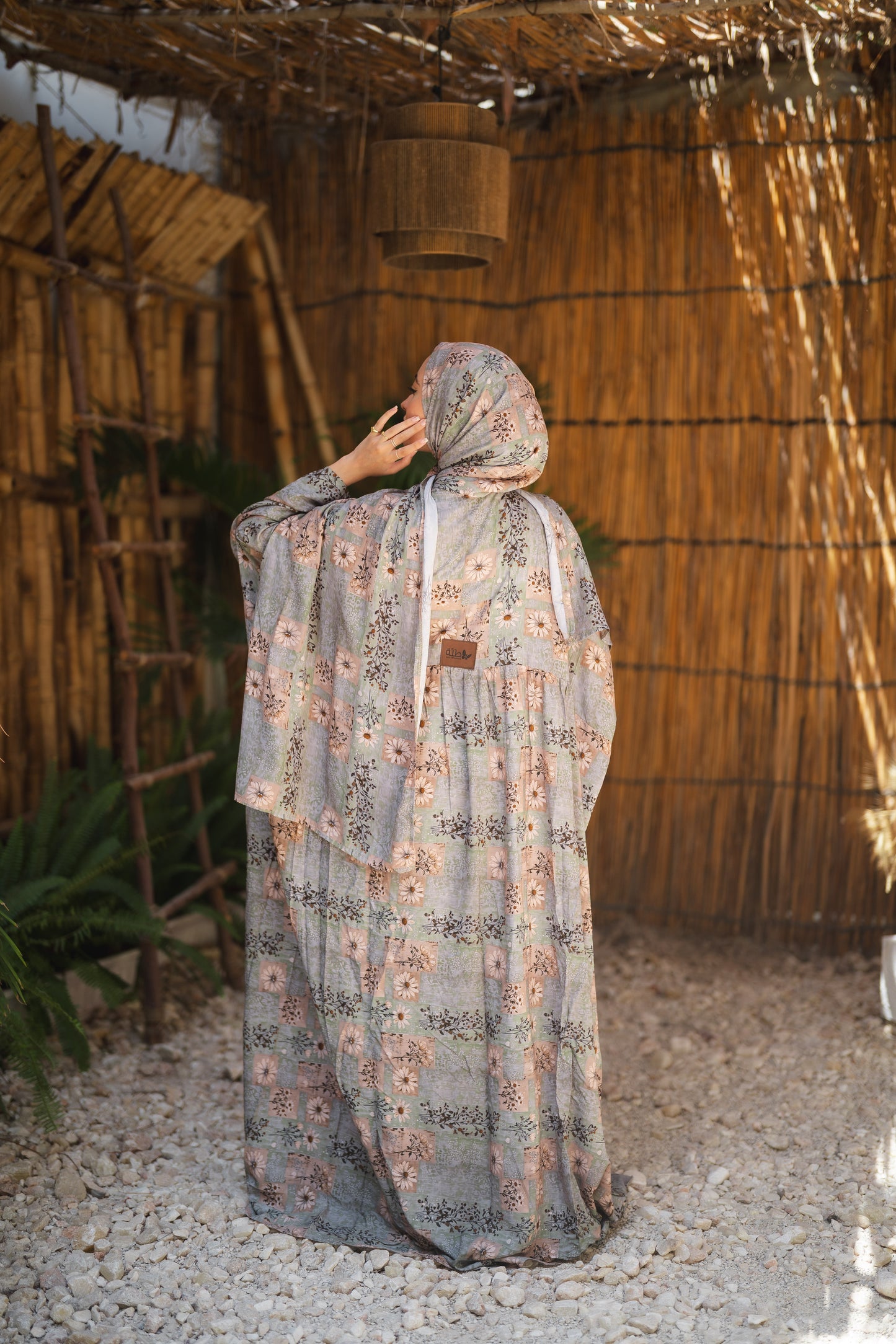 Isdal viscose - lightdark blossom