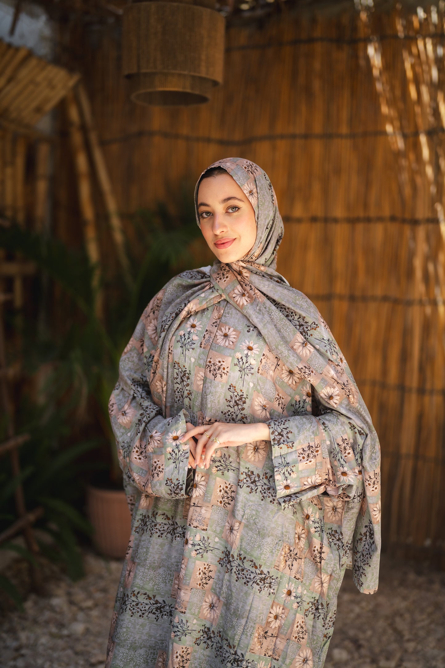 Isdal viscose - lightdark blossom