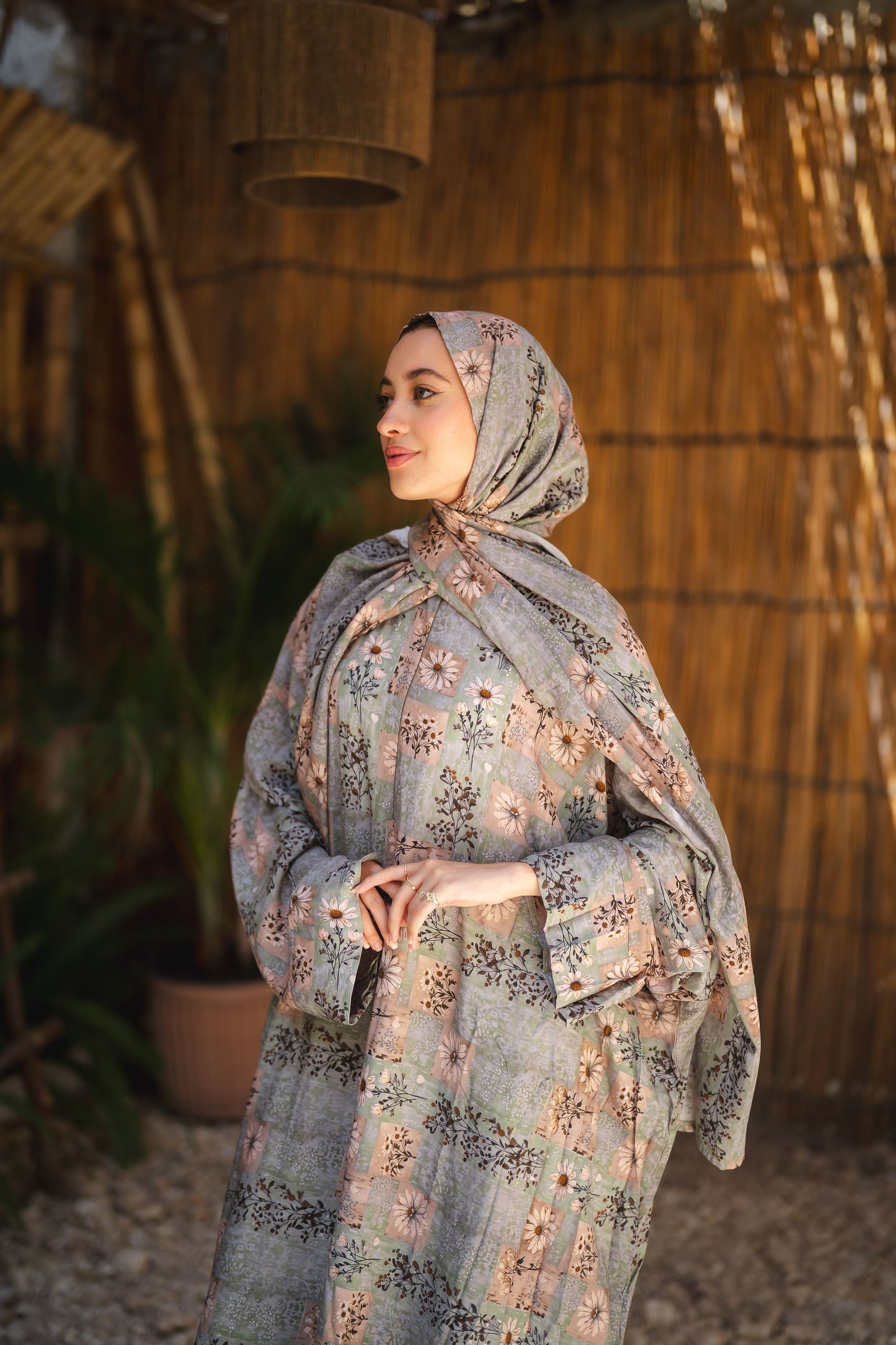 Isdal viscose - lightdark blossom