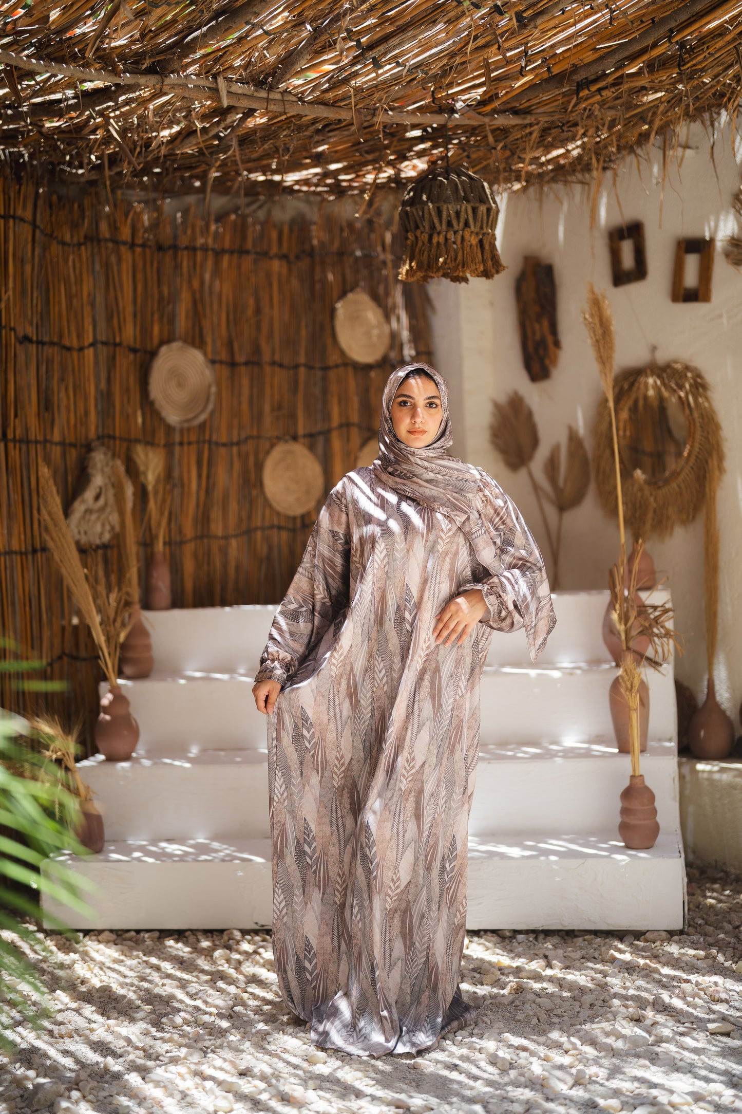 isdal satin - feather