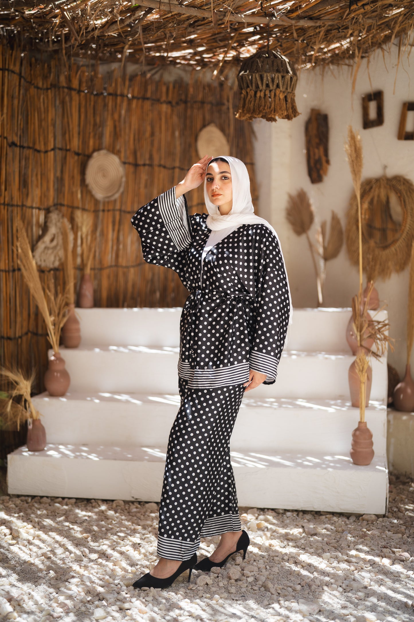 suit satin - black dots