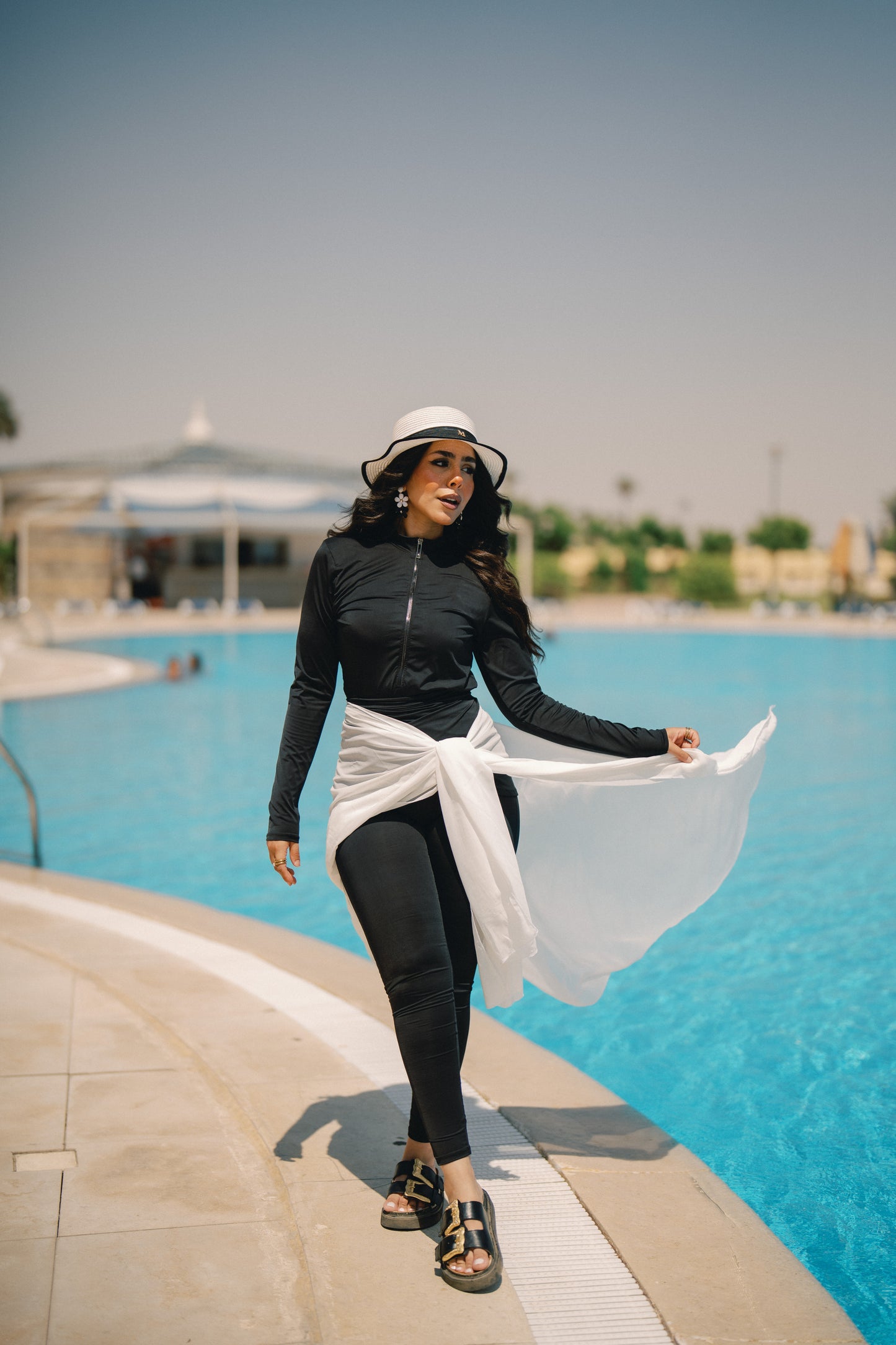 Burkini - black & white skirt