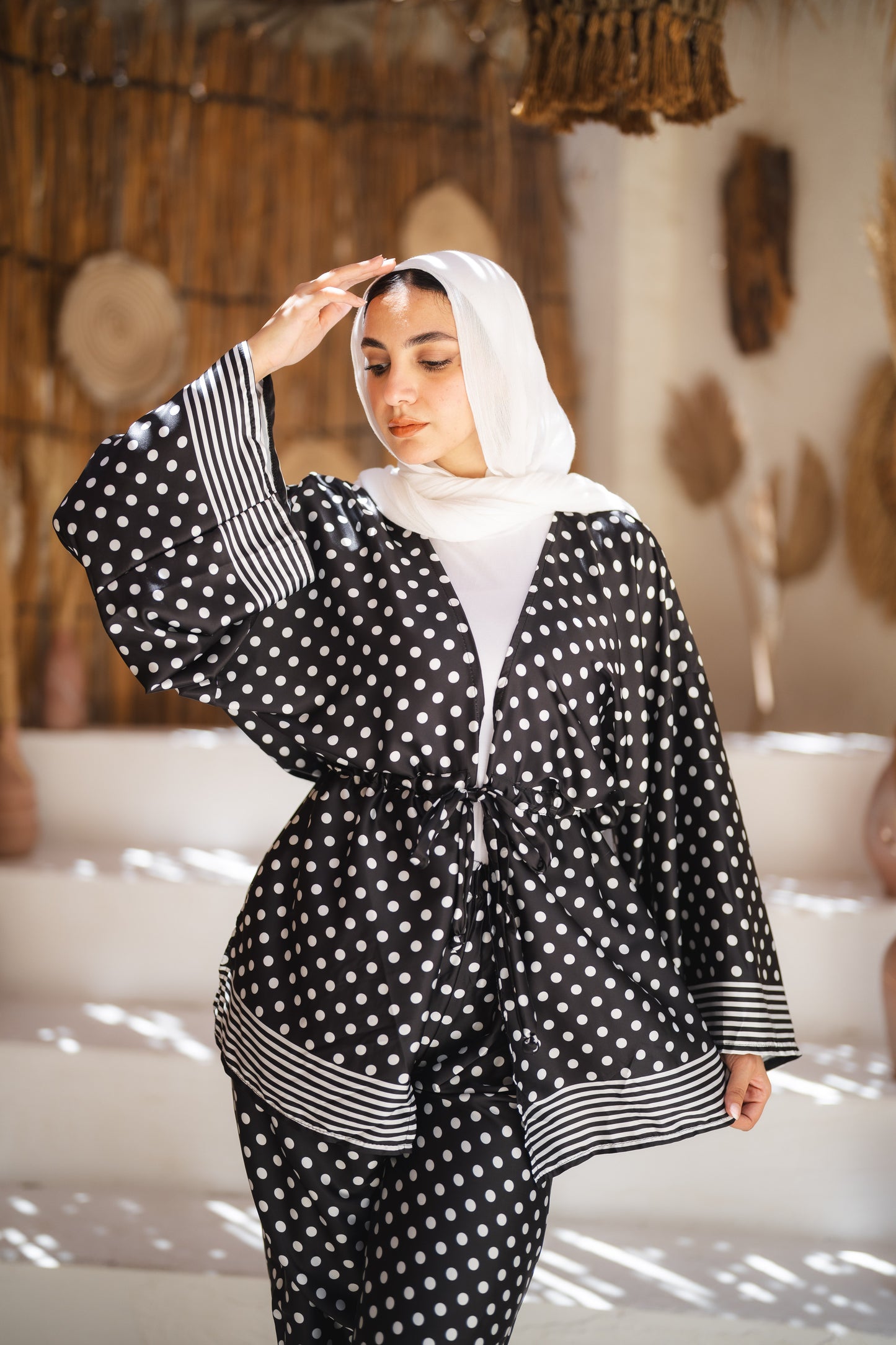 suit satin - black dots