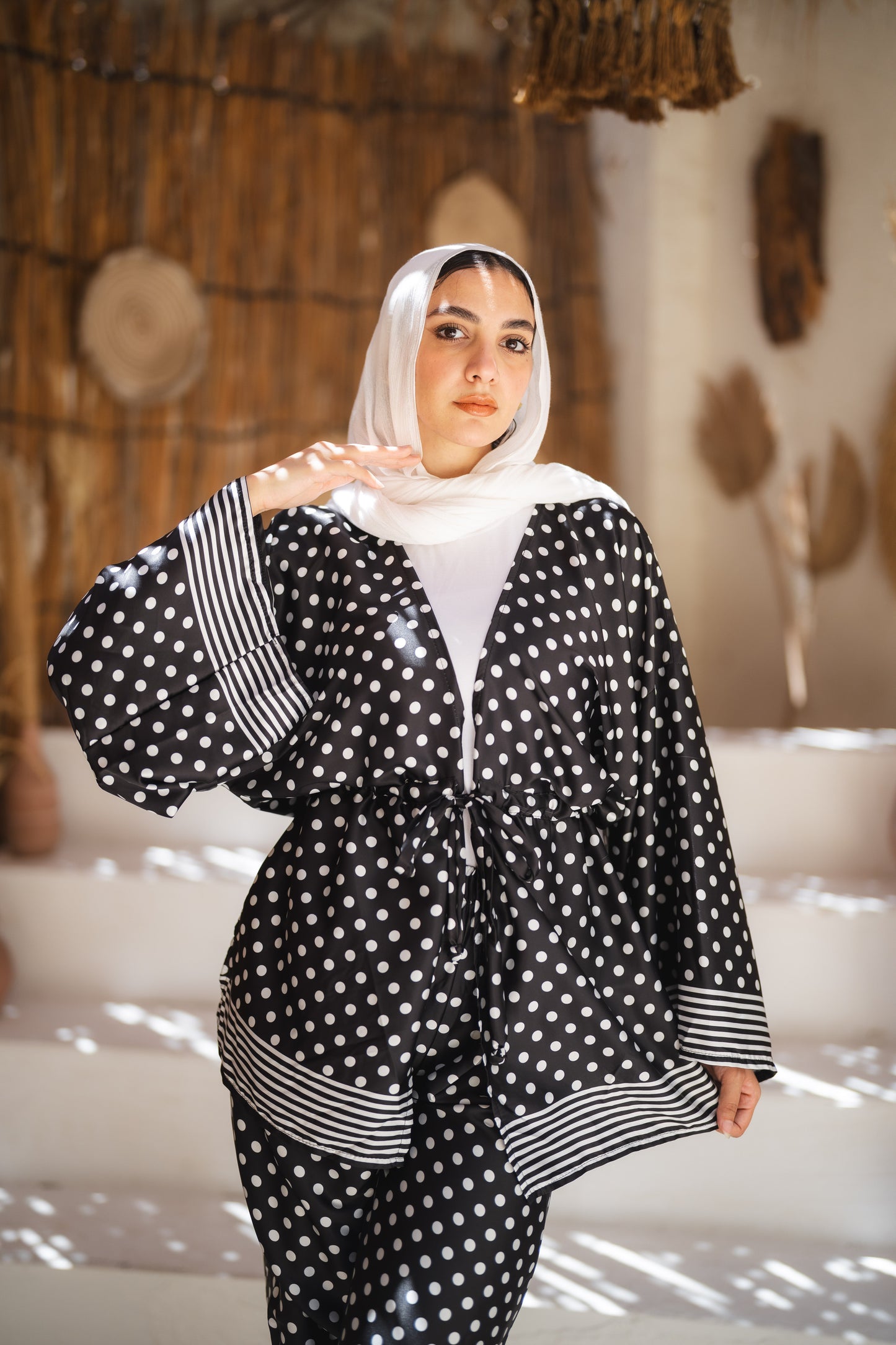 suit satin - black dots