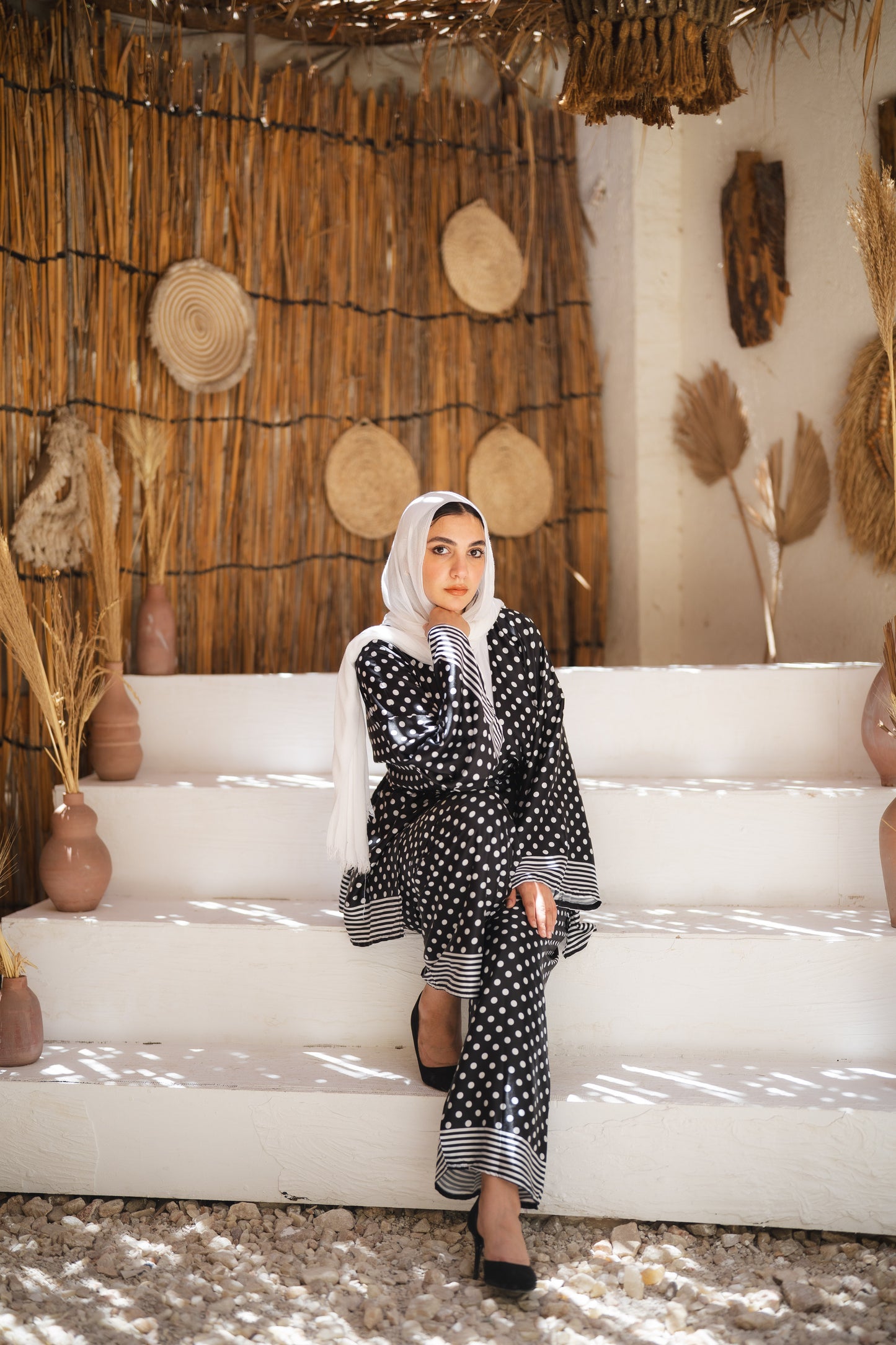 suit satin - black dots