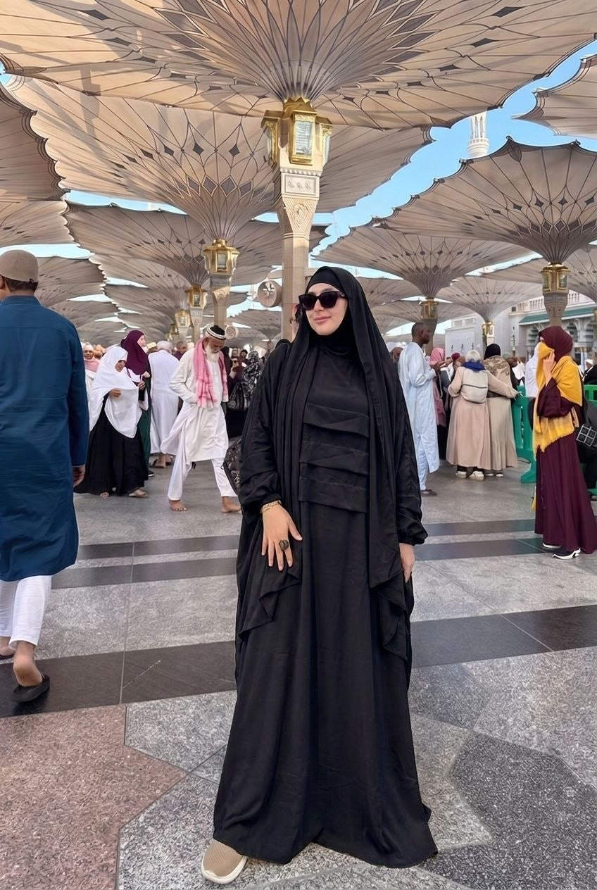 Omrah harir abaya