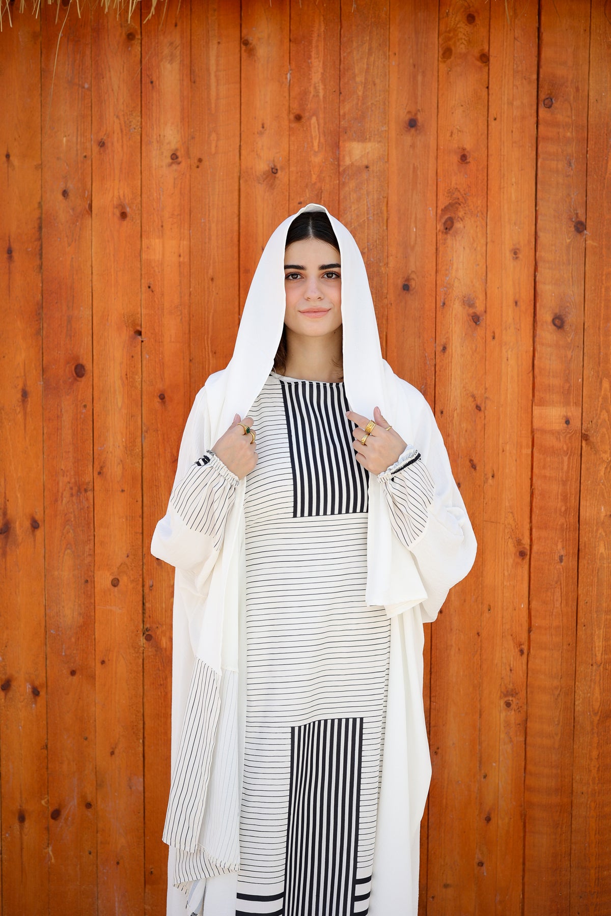CY Malhfa - white & black pattern