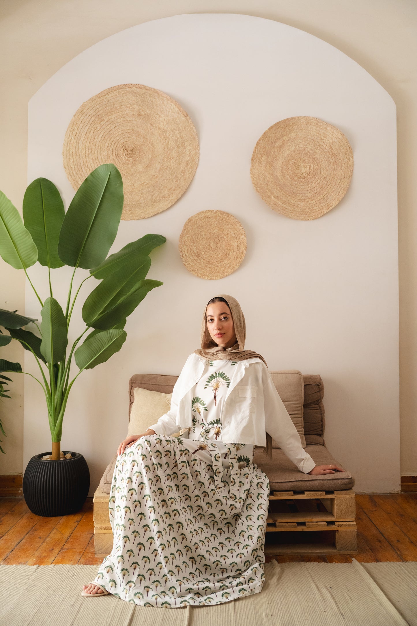 Dress cut - palm tree