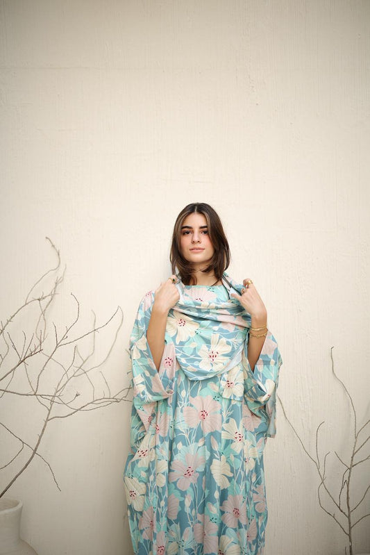 Malhafa soft - baby blue & white flowers