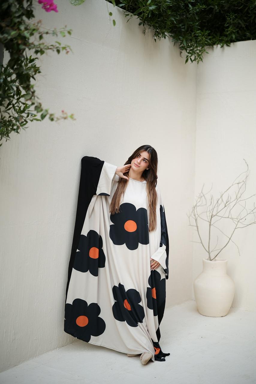 Malhafa mix - black and white flowers