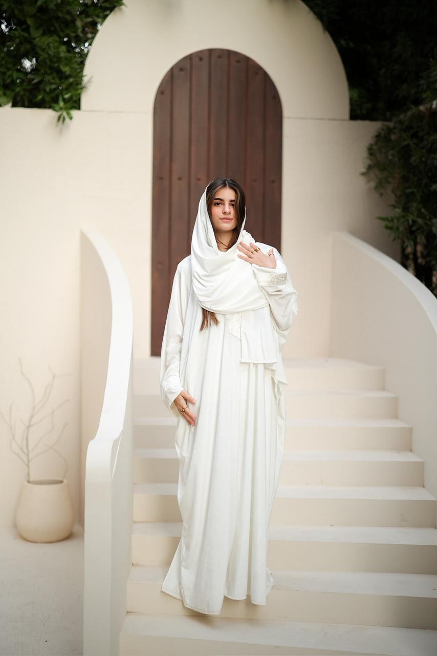 isdal - classic pure white