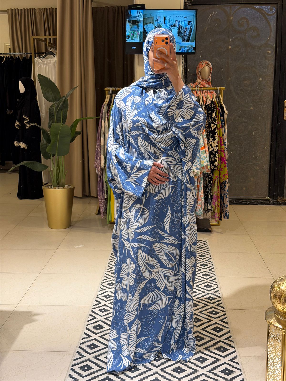 Isdal - viscose babyblue & white