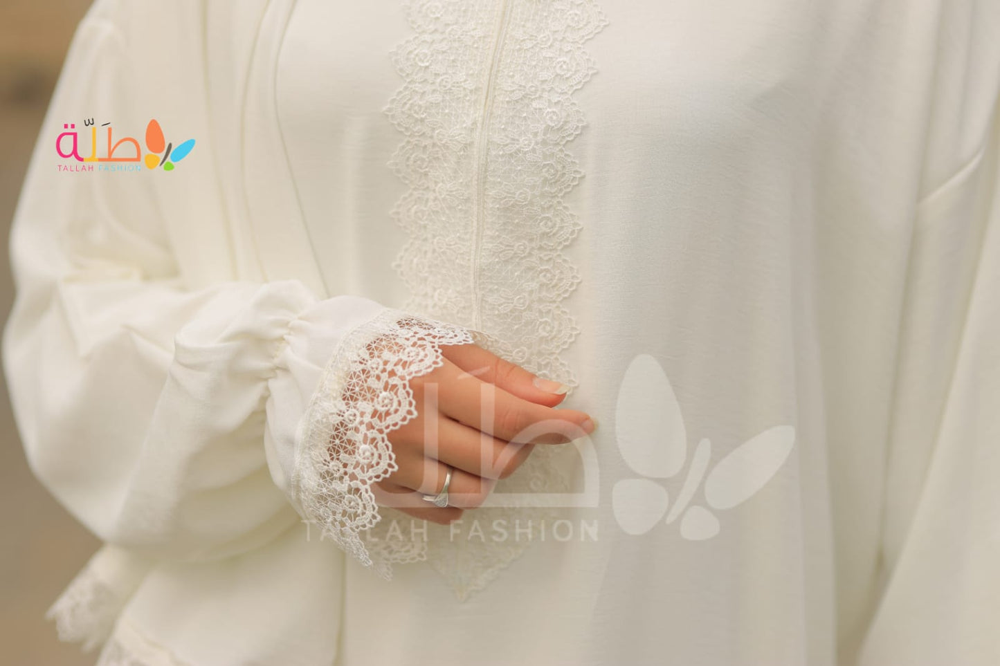 Isdal CY - white lace