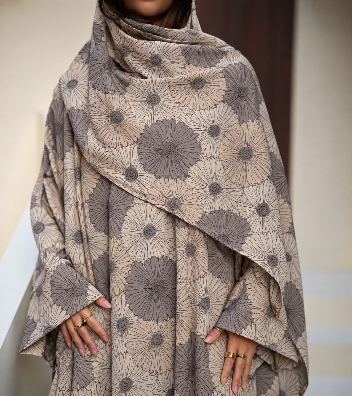 Malhafa — Mabrad — Grey & beige, floral medallion print