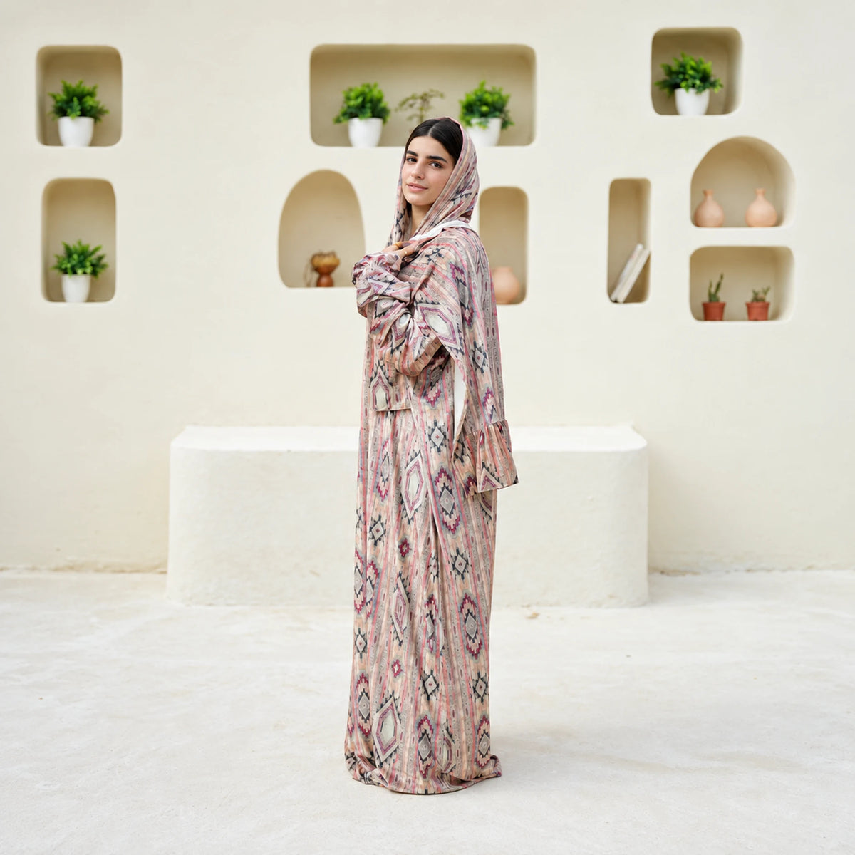 Tallah Beige & brown, geometric print Velvet Isdal with matching veil, product view 1.