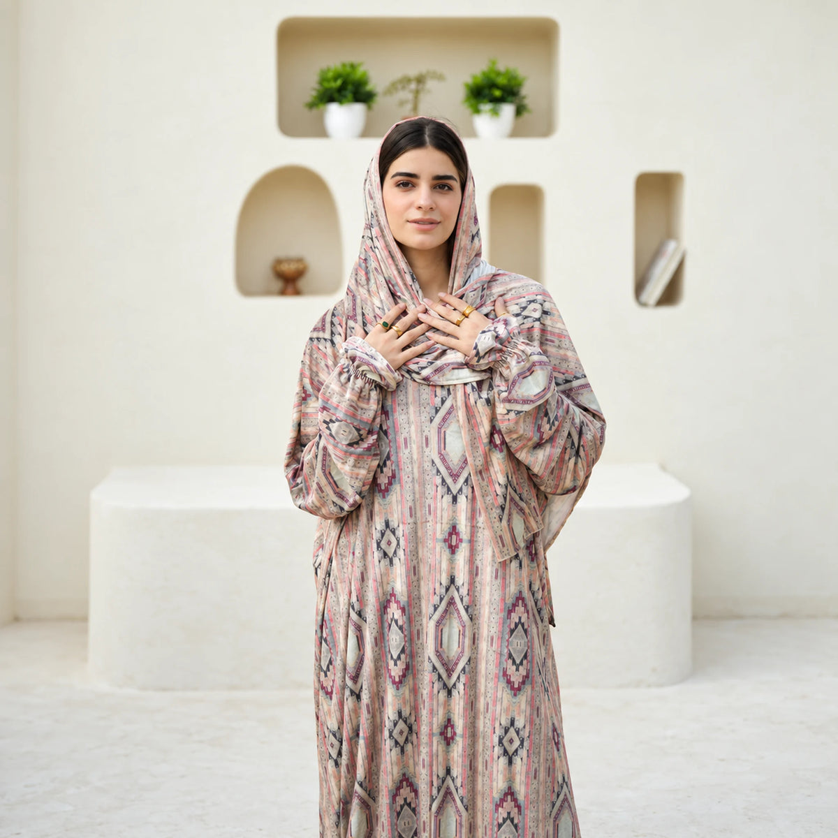 Tallah Beige & brown, geometric print Velvet Isdal with matching veil, product view 2.
