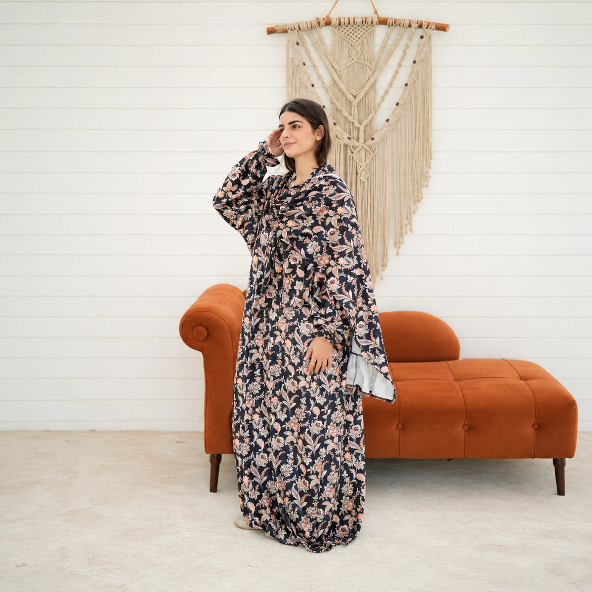 Tallah Black & cream, floral print Velvet Isdal with matching veil, product view 2.