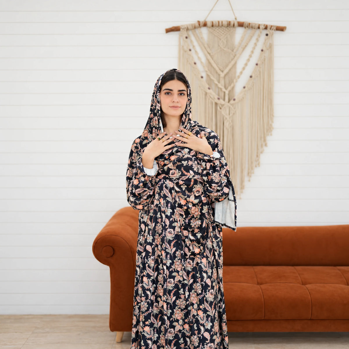 Tallah Black & cream, floral print Velvet Isdal with matching veil, product view 4.