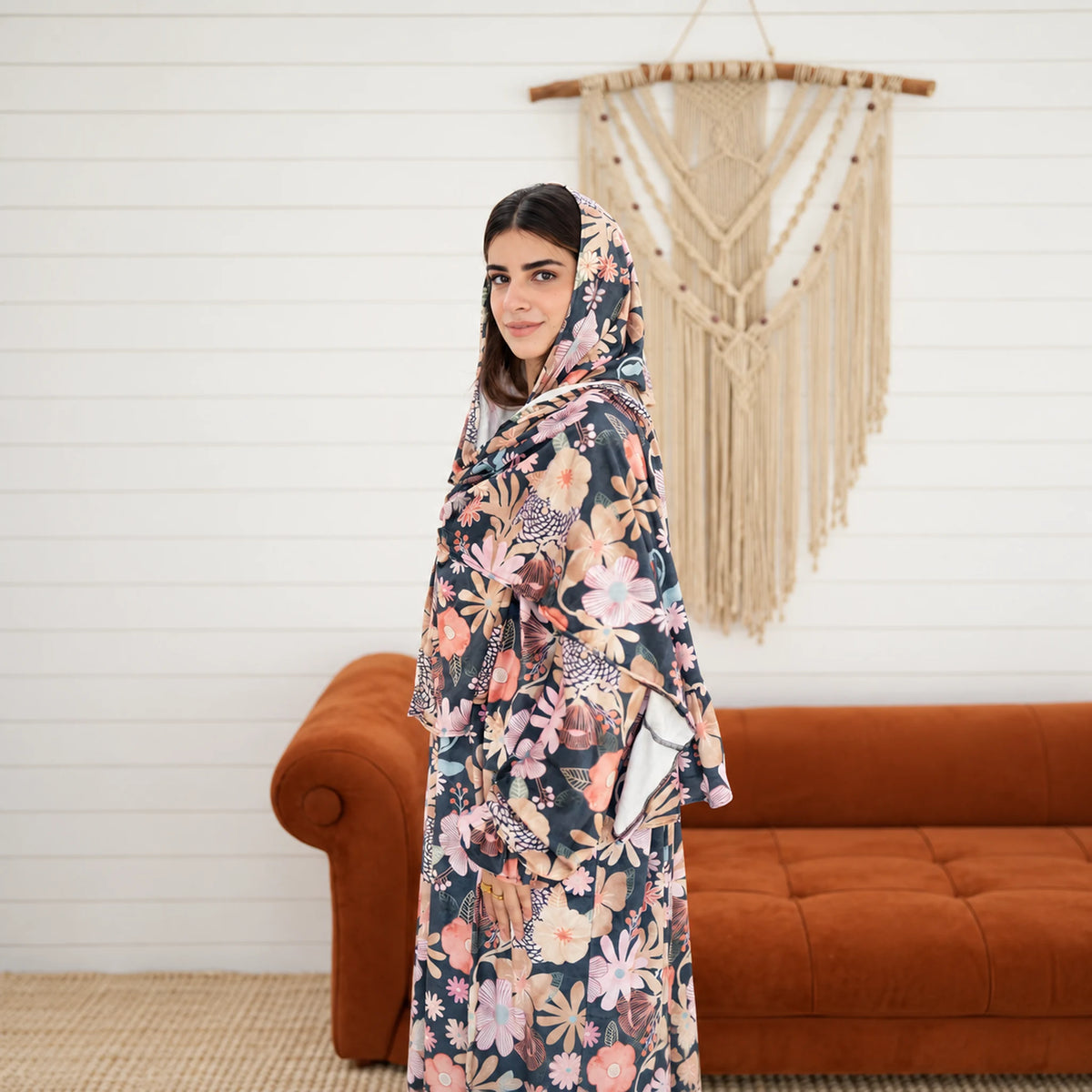 Tallah Multicolour, floral print Velvet Isdal with matching veil, product view 1.