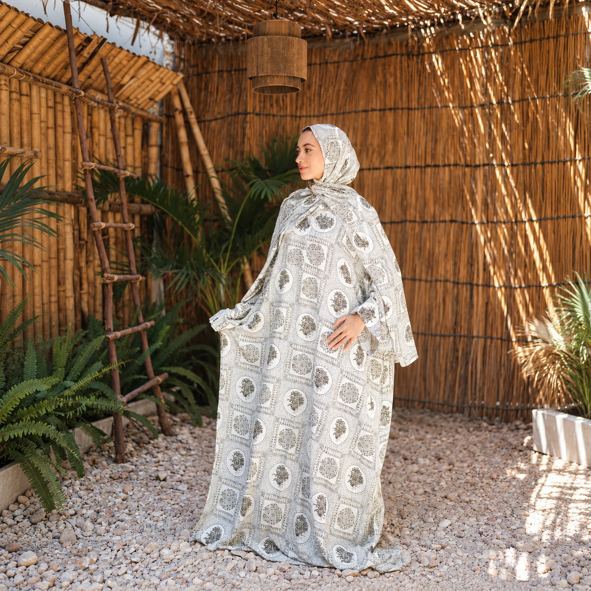 Tallah Isdal, Viscose, Ivory & grey, medallion print, gallery photo 2.