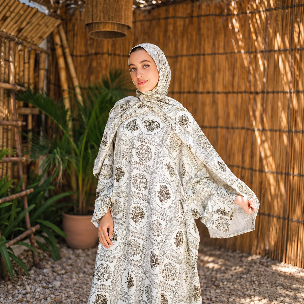 Tallah Isdal, Viscose, Ivory & grey, medallion print, gallery photo 11.