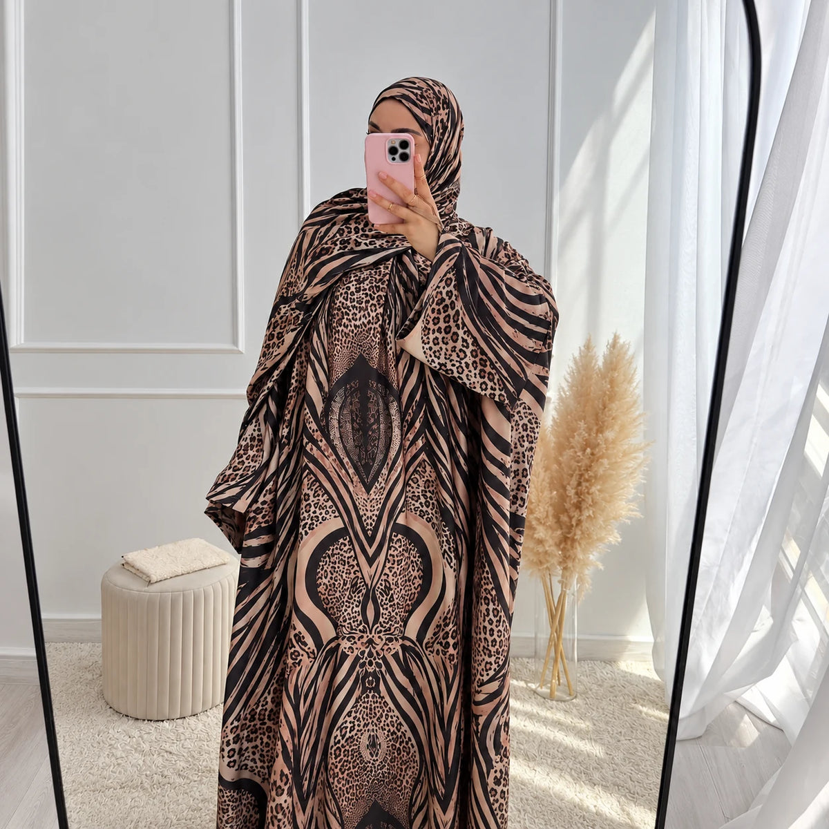 Tallah Malhafa — Satin — Black & beige, ornamental print, gallery photo 1