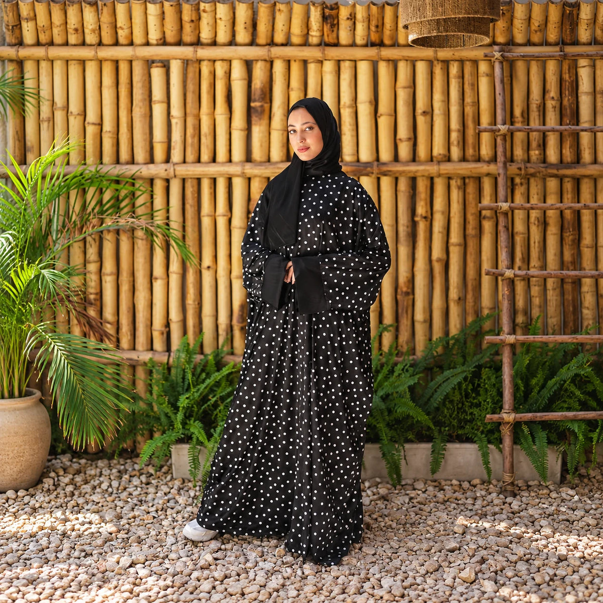 Tallah Malhafa — Satin — Black & white, dotted print, gallery photo 5