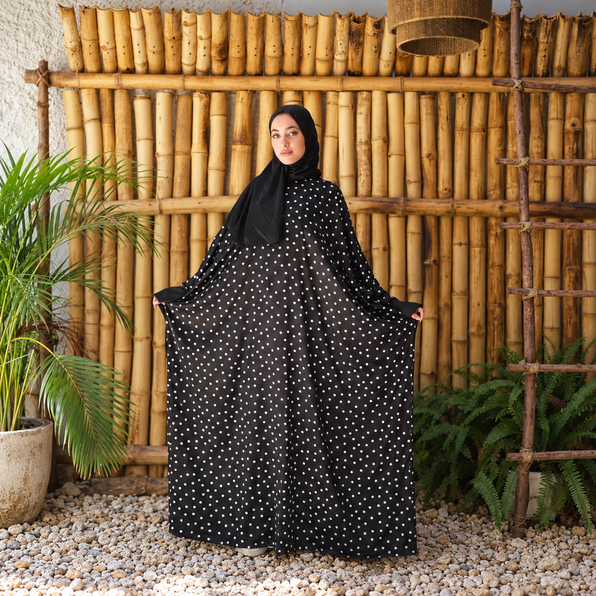 Tallah Malhafa — Satin — Black & white, dotted print, gallery photo 6